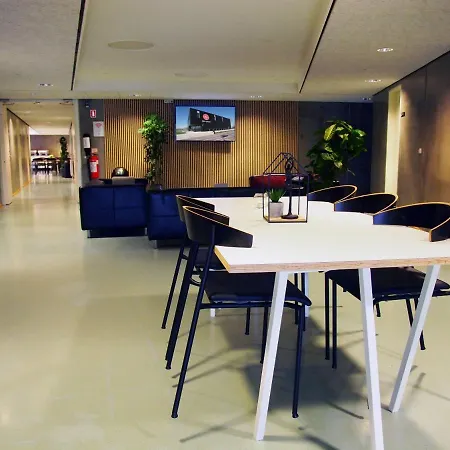 Dbu & Kursuscenter 2*