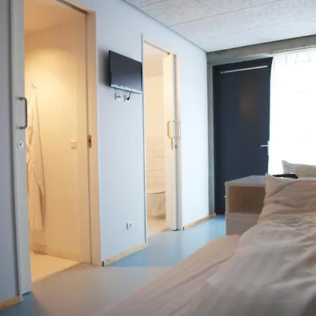 Hotel Dbu & Kursuscenter 2*
