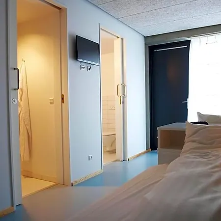 Dbu & Kursuscenter Hotel 2*