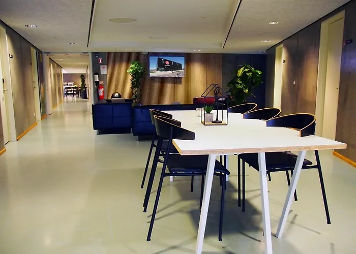 Dbu & Kursuscenter 2*