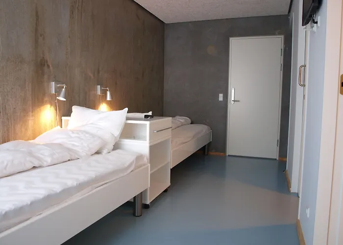 Dbu & Kursuscenter Otel 2*