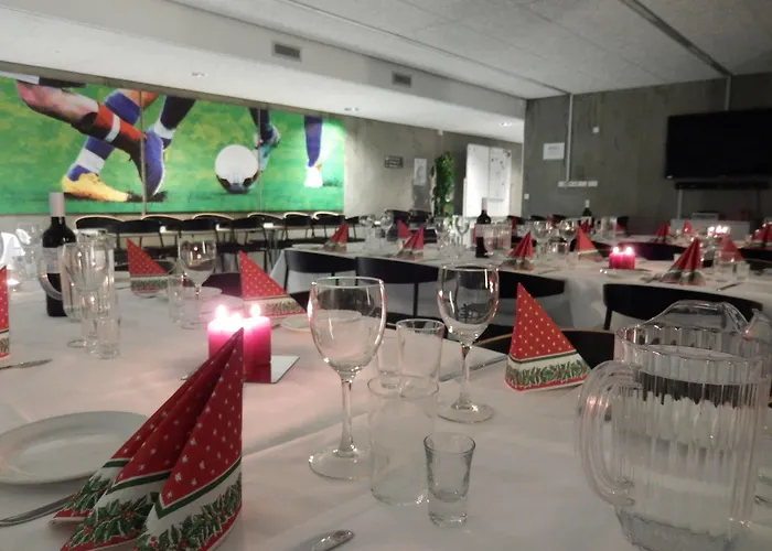 Dbu & Kursuscenter Otel 2*